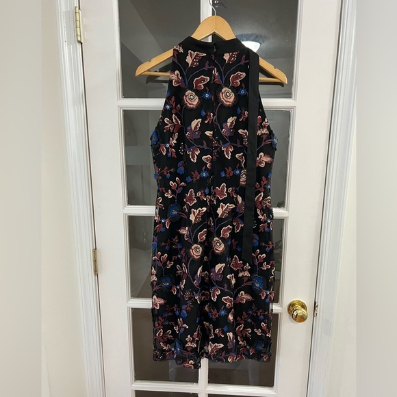Sam Edelman embroidered Dress - size 12 - NWT - Picture 3 of 9